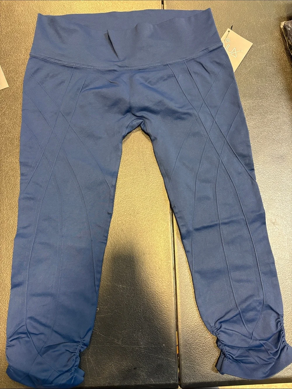 NUX Navy Blue Mesa Capri with Detailing